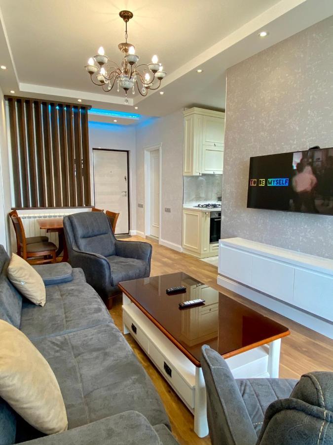 Dar Tower'S Cozy Apartment 바투미 외부 사진